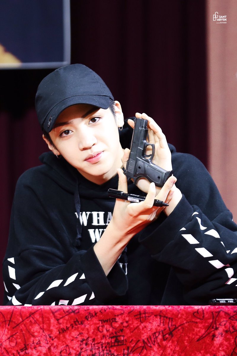 GIANTBaby0131's tweet photo. 161218 부산 팬싸
#우석 #정우석 #Wooseok #ウソク #펜타곤 #PENTAGON #ペンタゴン #Like_This #DEMO_01 @CUBE_PTG https://t.co/bq8srzETUd