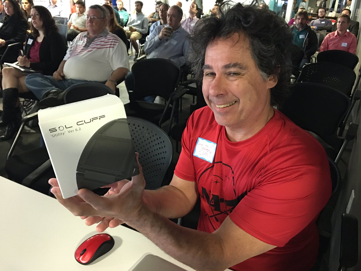 DavidShaevel's tweet photo. #SolCuff presenting at Austin @TechBreakfast hosted by @CapitalFactory https://t.co/3RzNU4bn0j