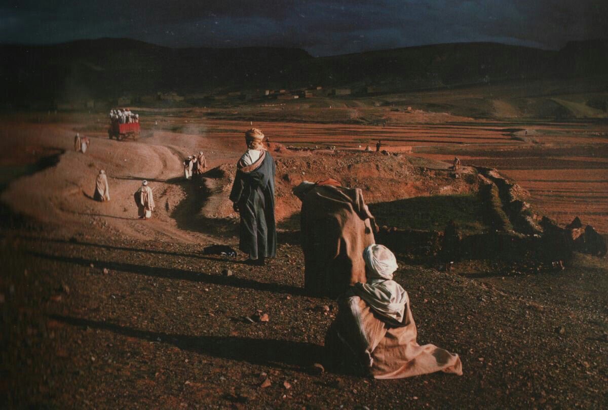 Bazen yol almak için koşmak değil, durmak gerekir.