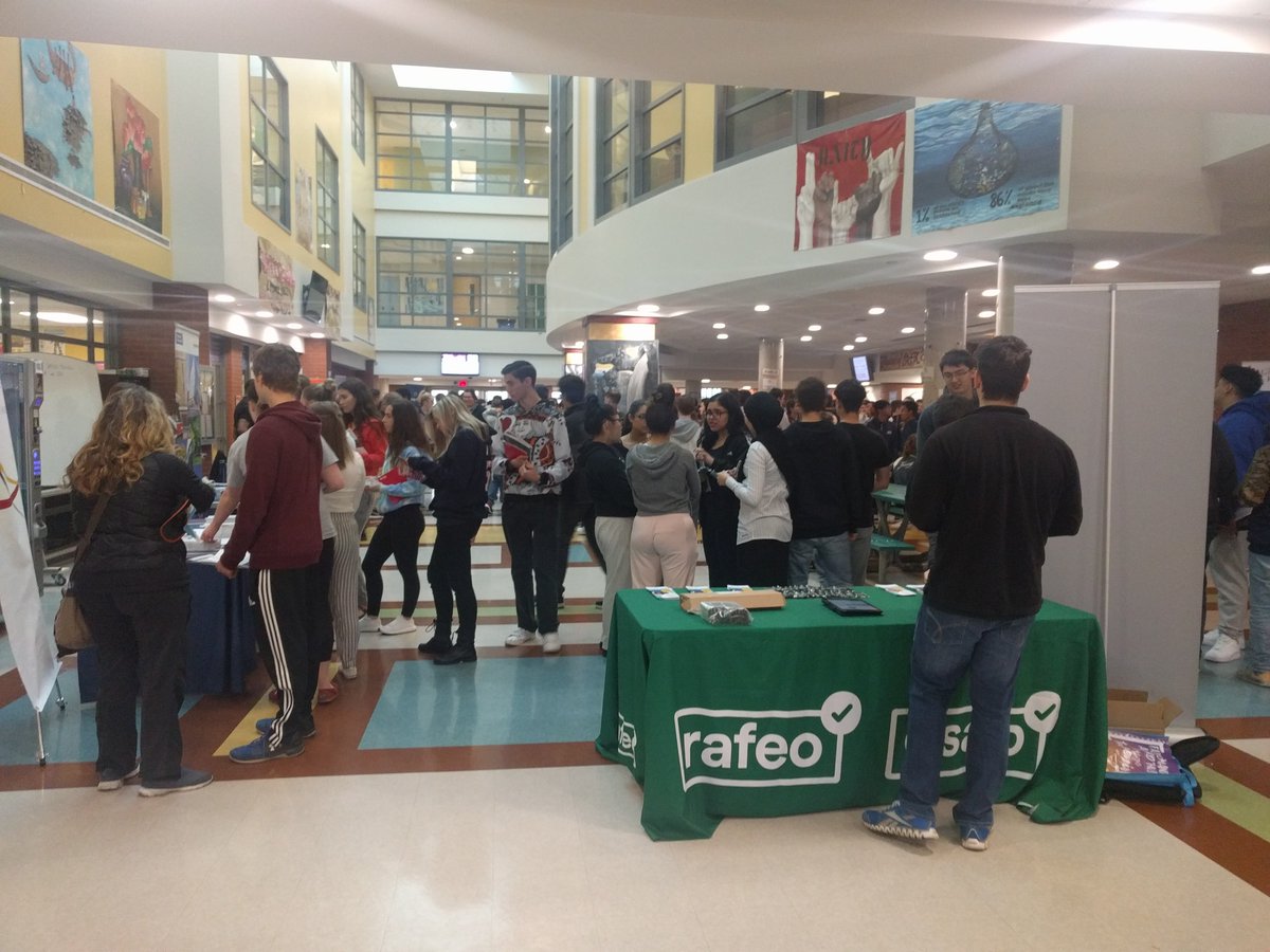 StFXOCSB's tweet photo. Amazing turnout for the @OntarioUniFair this morning! Thank you University Reps for joining us today. https://t.co/dM1Paes5DE