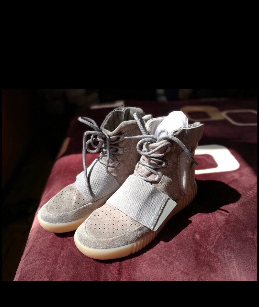 Paaacock's tweet photo. How much I need these? https://t.co/UFEAxvcJ1k