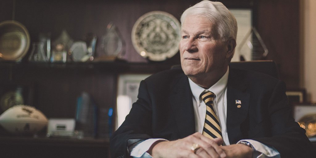 UCF's tweet photo. President John C. Hitt shares a special announcement. https://t.co/I4mfzhlkTw https://t.co/6UXQo8aLtk