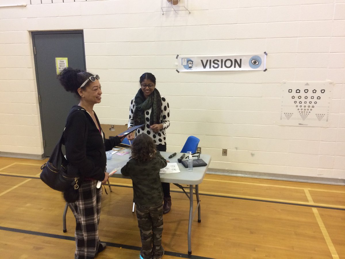 TDSB_SteveB's tweet photo. Lambton Park welcomes the Four Villages Community Health Centre who are performing #HealthyChildScreening all day. Thanks to Kassandra! https://t.co/Qk58BxA4zx