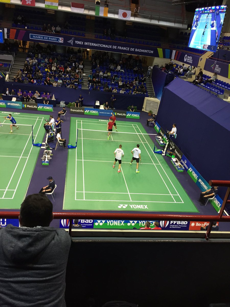 NzambeV's tweet photo. Derrière les Français aux #YonexIFB !Un match solide de la paire Labar-Gicquel. #FFBaD https://t.co/uSUBZvk9Rf