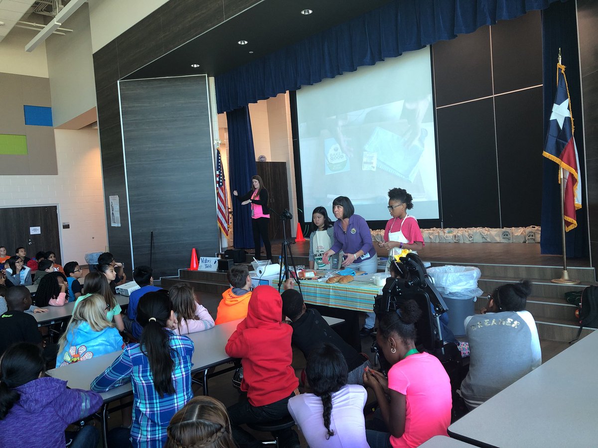 MsTMcQueen's tweet photo. Baked for good! Matzke 5th grade students ready to bake bread for CAM! #bakedForGood #MatzkeProud #CFISD https://t.co/A62LmPi1yn
