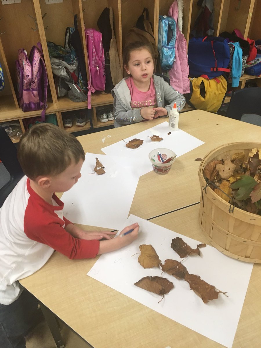CabasClass's tweet photo. We are creating pictures using our leaves that we collected! Our imaginations are creating some amazing scenes. #leafcreations https://t.co/laFaotoTZp