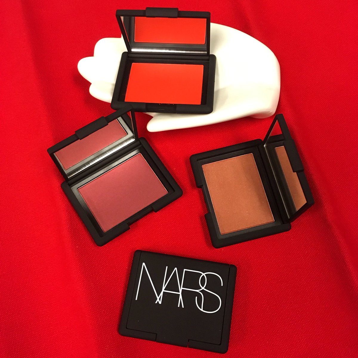 A little bit of blush never hurt anyone! ☺️❤️ #NordstromOTT #blush #nars