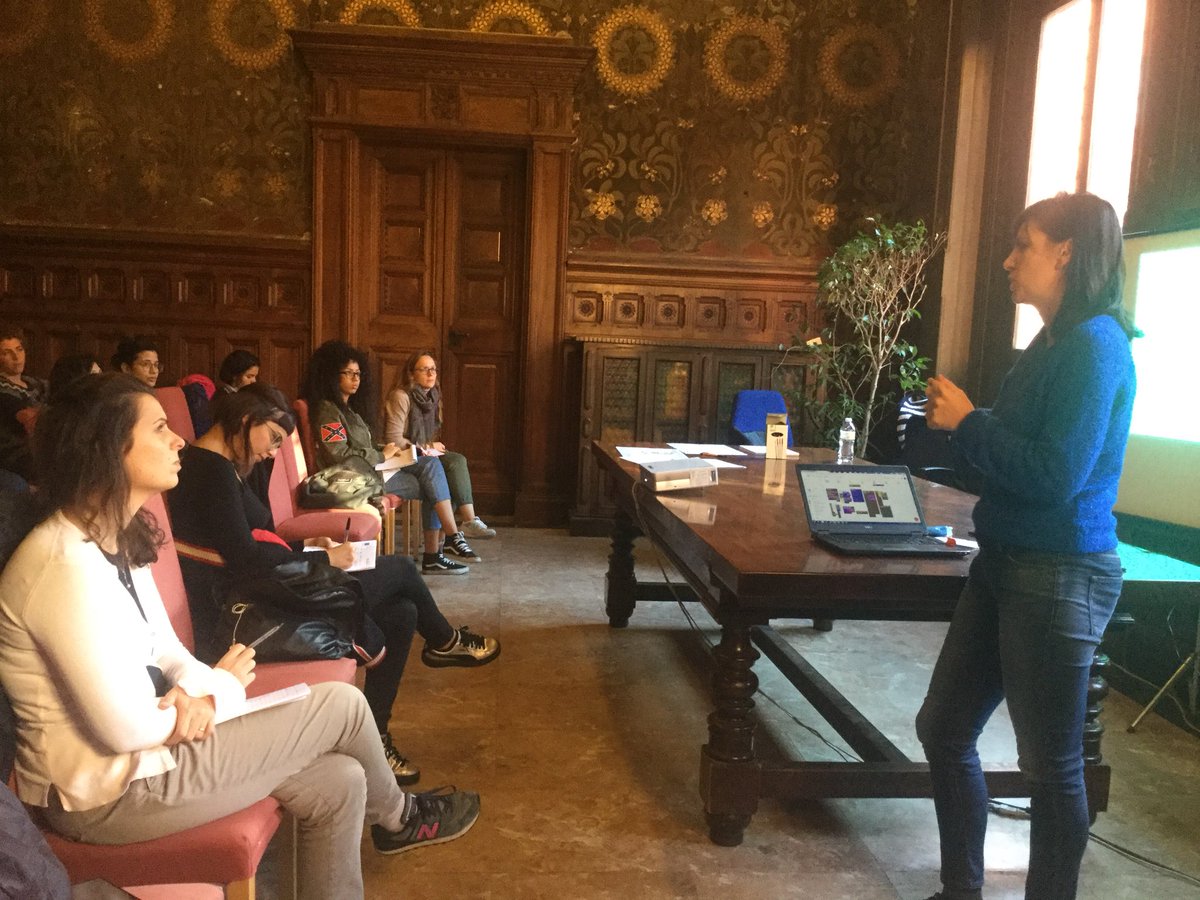 Inizia l’ultimo incontro di “Skills &amp; Tools - potenzia il tuo talento”; siamo con Giorgia Cossovel di <a href="/Aster_ER/">Aster</a>  #Bologna #informagiovani