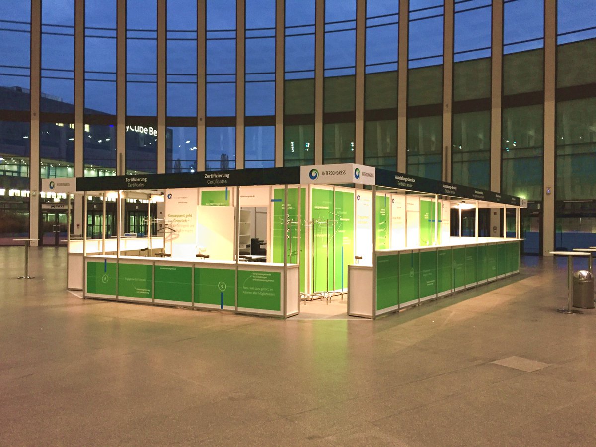 expofairberlin's tweet photo. #dkou2017 Aufbau abgeschlossen #messeberlin #messesüd #expofair #expofairgbmb #expofair #expofairberlin #messestand #messe #kongress #event https://t.co/UPUDmvoNXo