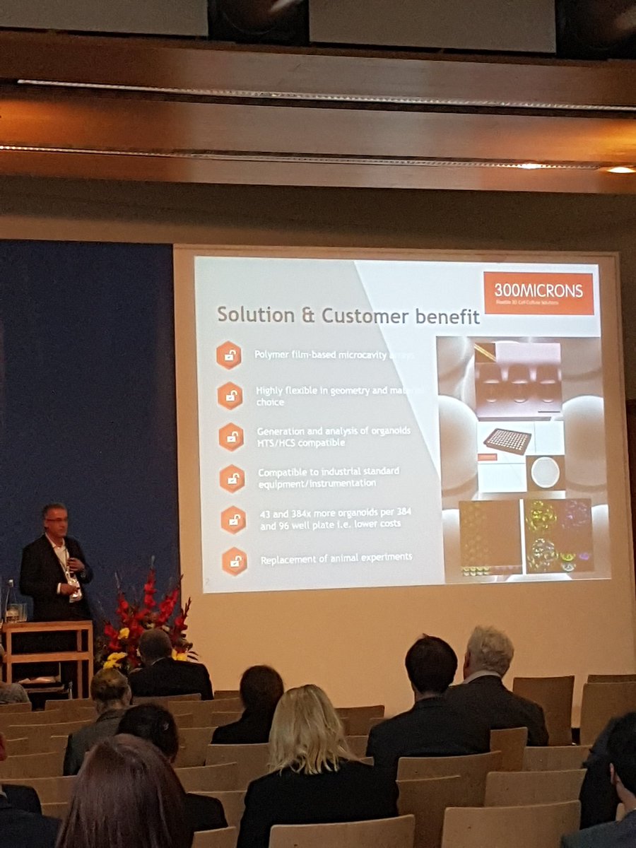 BioRNCluster's tweet photo. Our last two startups #300microns and #lime did a great job in pitching their ideas! #BioRN2017 https://t.co/BZKmqLPyVM