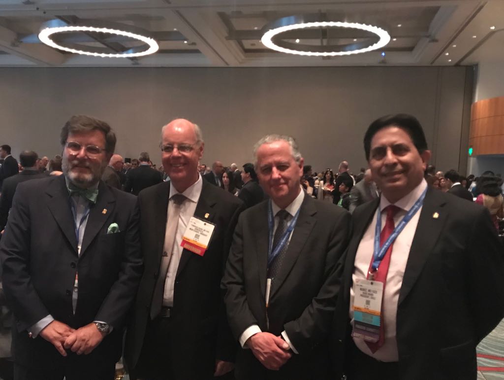 acs_chile's tweet photo. ¡Felicitamos al Dr. Juan Hepp K., FACS (Hon), Gobernador del Capítulo Chileno por su nombramiento como Fellow Honorario del ACS!
#ACSCC17 https://t.co/JUbvhmKv4k
