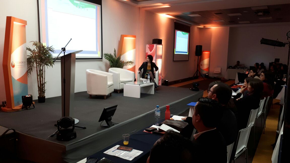 internalCI's tweet photo. El pasado viernes, @sucaceres estuvo exponiendo en el #ConCin2017 sobre casos de éxito de INTERNAL https://t.co/SKzjwLJU6T