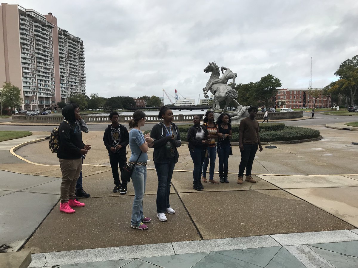 IcePrinzess0728's tweet photo. IC Norcom World History I students are visiting the Chrysler Museum of Art in Downtown Norfolk. https://t.co/oBdk4oNvsL