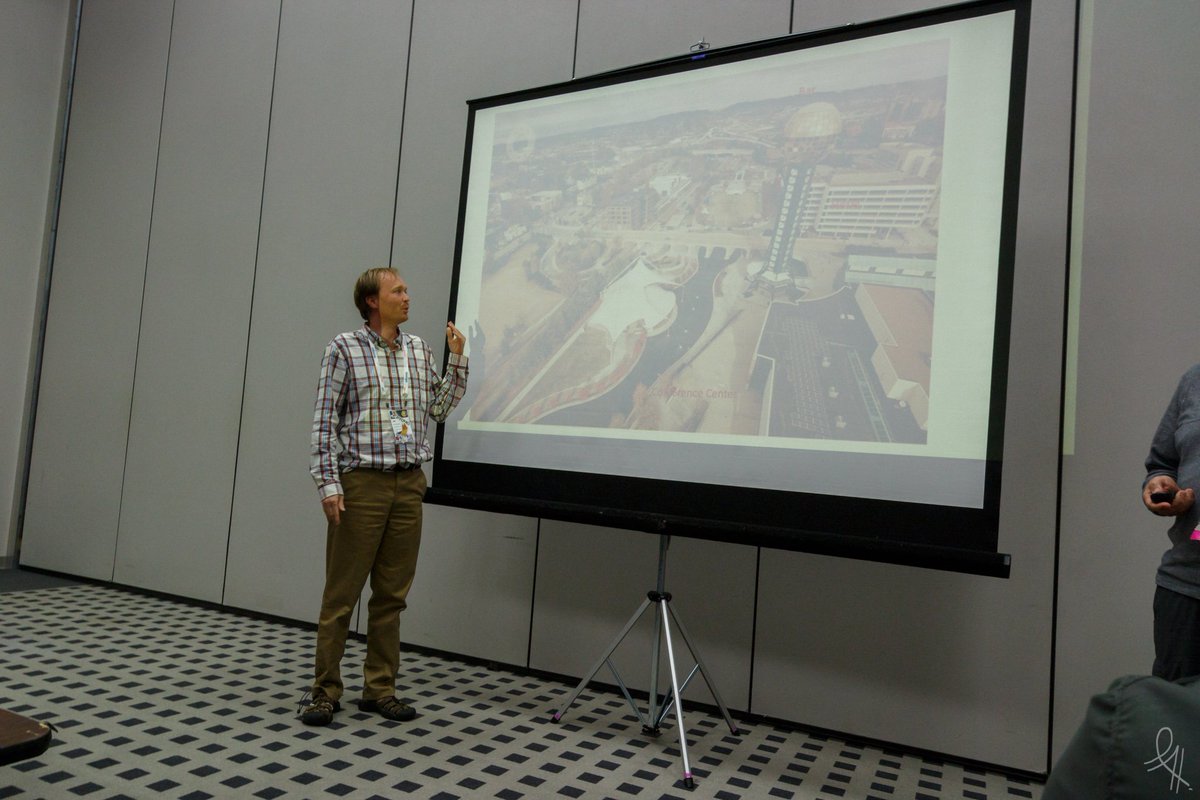 _rax's tweet image. ICS Business meeting at #INFORMS2017 @ICS_Informs