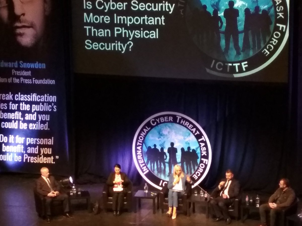 magvoko's tweet photo. "Passwords and pins are like your virginity - don't give them to everyone" - We'll remember that quote from @TonySales1 
#icttf #ict #ic4 #dcu #CTS2017 https://t.co/ZnmfIngUiv