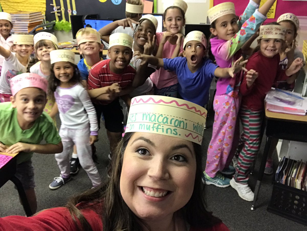MrsGonzalezWR's tweet photo. Alliteration hats today to go long with our lesson! ๐๐๐ก @WindyRidge_OCPS #OCPS #ELA #OnFireLearning https://t.co/03Zolsnrxx
