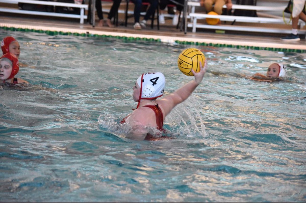 JuniorClass18's tweet photo. GIRLS WATER POLO SENIOR NIGHT IS TONIGHT AT 6:30 COME AND SHOW SUPPORT 🌊🏊🏽‍♀️🤽🏼‍♂️ https://t.co/xXVgJ7U9mf