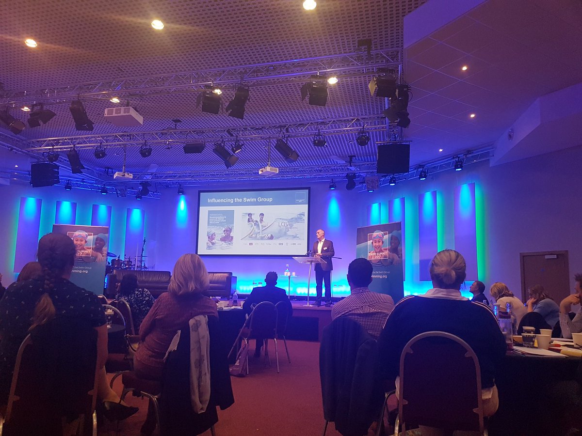 ACswim's tweet photo. Mark Hammersley from @ZoggsUK on the #swimgroup #notatalkingshop https://t.co/c2yUaYXwV8