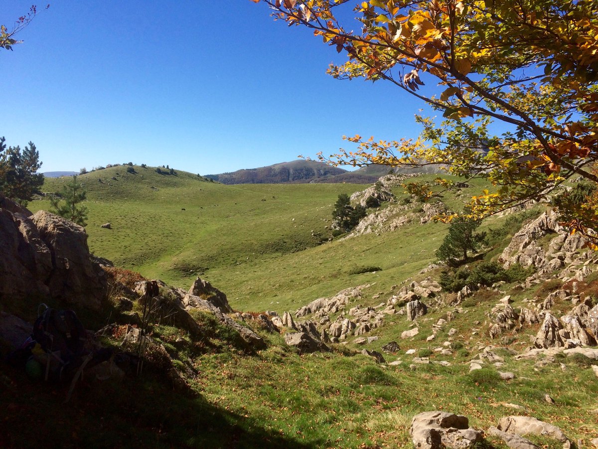 ImperialHRP2017's tweet photo. The mist finally clears #hiking #HRP #Pyrenees #outdoors #nature #hauteroute #finally https://t.co/ODeHtZXD6m