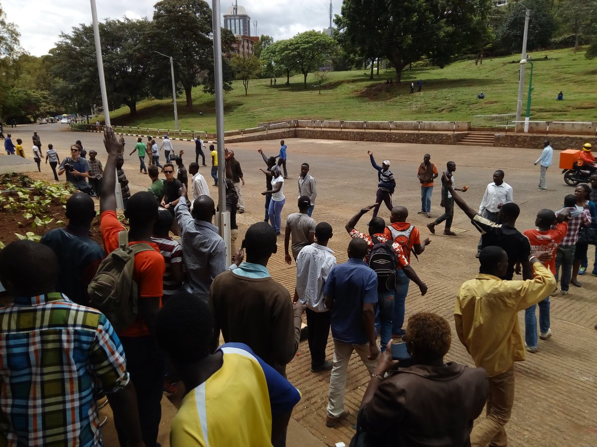 MediapitKenya's tweet photo. Nasa demos in Nairobi fails to meet the expected threshold.police disperse a few demonstrators gathered at uhuru park. https://t.co/H6c0Kb4fk8