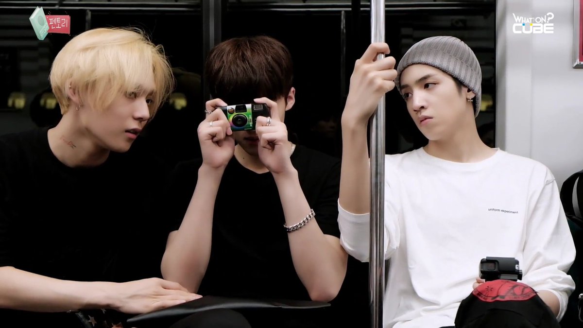 9X11X7's tweet photo. #옌안 taking pictures inside the train..
#PRINCE_YANAN_DAY
#펜타곤 #이던 #우석 #Lift_Off #펜토리 https://t.co/RoETdkAqM0