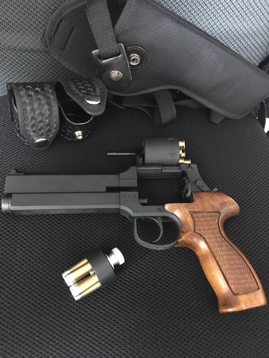 爆dan スナイパーライフルに始まりリボルバー 二丁拳銃とやってみて 1年かけてその全てのロマンを同時にはできない現実を受け入れました そして私はリボルバーを諦めます 所持していると装備しちゃうので勇気を出して売ります マテバ カート スピロ