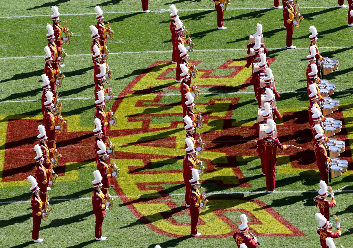 IowaStateUNews's tweet photo. Big week for @ISUCFVMB. Sudler Trophy presentation at Homecoming game and @IAGovernor proclamation on Thursday: https://t.co/pnTJDLLRwt https://t.co/bWDuVRByuJ