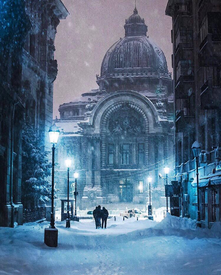 RevistaViajando's tweet photo. #ROMANIA
Winter is coming #Bucarest @RomaniaTourism shot by #cristihancu #RevistaViajando 🇷🇴 https://t.co/5QWk6rWMlD