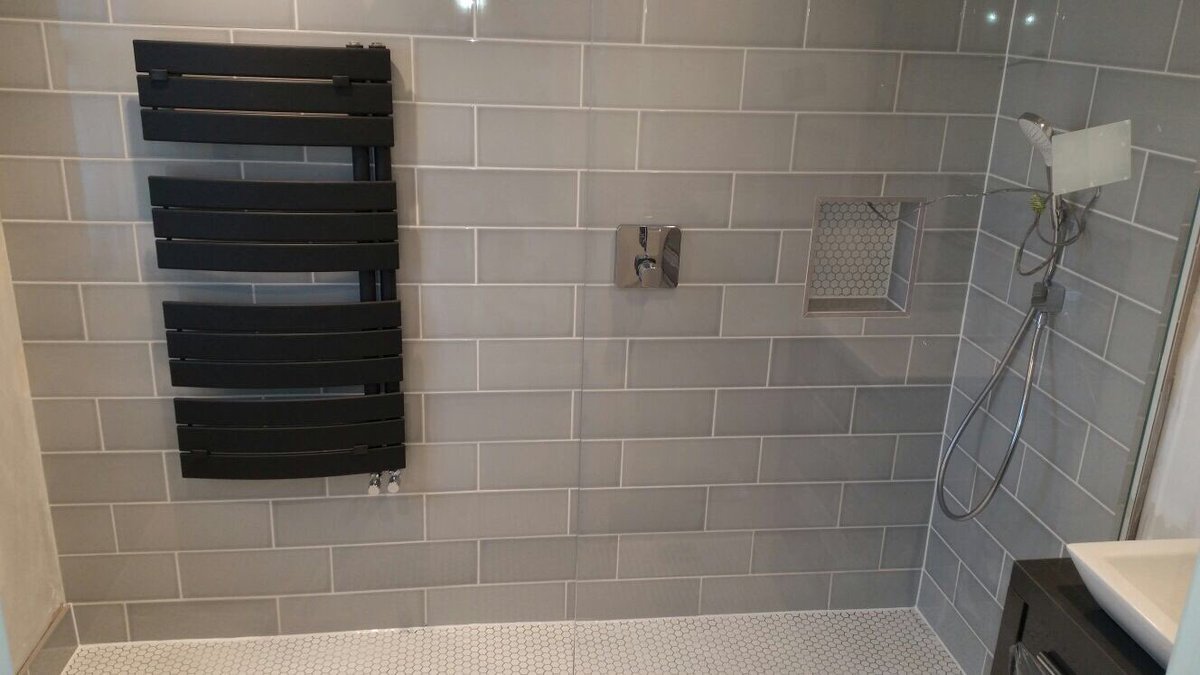 AshIslandW4's tweet image. #2ndfix #plumbing #showerroom #ensuite #loftconversion #dormer #ealing #w13 #teamashisland