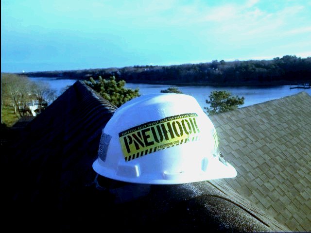 Pneuhook's tweet photo. @AtlantisRail TY4 the F #AtlantisRail #Plymouth #MA Greetings from #Pneuhook #CapeCod #neighbors #stainlesssteel #railingsystems #commercial https://t.co/1toH0iUvMe