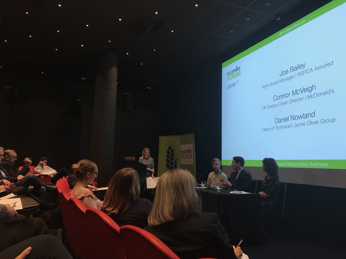 ZoeBronwen's tweet photo. The future of foodservice farm animal welfare at #FootprintForum this afternoon, interesting speakers inc. @McDonaldsUK and @rspcaassured https://t.co/7gUbHz62gm