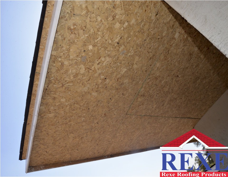 RexeRoofing's tweet photo. Roof edge (or eaves edge) all the boards running along the edge of the roof or eaves. Also known as a fascia.#Roofingtheworld #Roofknowledge https://t.co/yaR43iIDtQ