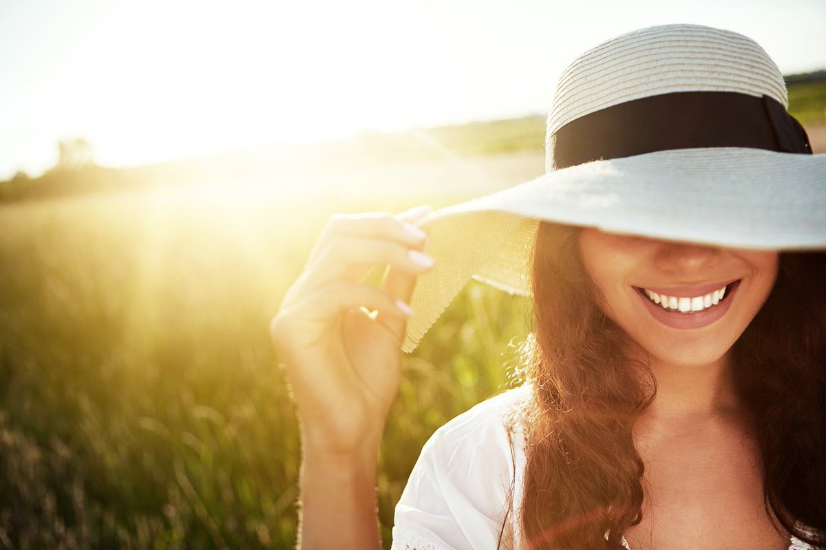 SkinCancerOrg's tweet photo. Wear a hat with at least a 3-inch brim. Hats can block as much as half of all UVB rays from your eyes and eyelids. https://t.co/gA3YnEhooG