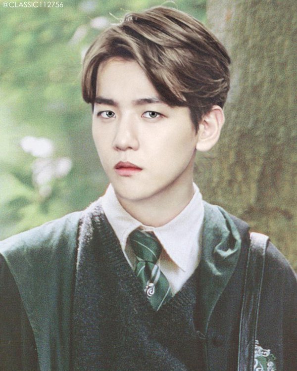 negiji1992's tweet photo. ถ้าคะแนนโหวต Best dance performance ของ EXO ขึ้นที่ 1 และนำเกิน 50,000 คะแนน จะลง os ชานแบค hogwarts au; ชาร์ล มือปราบมารที่จบจากเดิร์มสแตรงก์ vs เบอร์ลิน ควีนแห่งสลิธีรินปี5 🔥💙💪😍😘🙈😳 https://t.co/2h0WvLSjkC