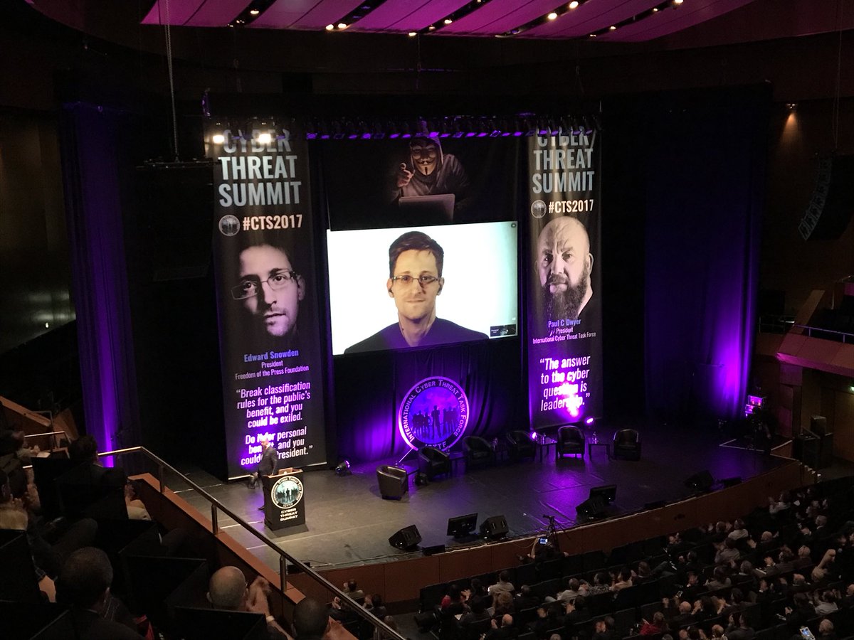 theolynn's tweet photo. Ladies and gentlemen...#EdwardSnowden or Max Headroom? #cybersec #CTTS17 https://t.co/9ux3kE0pKo