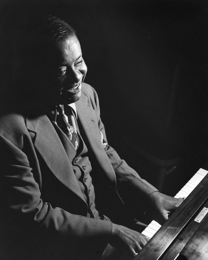 BSJazz's tweet photo. Good night.
#NowPlaying Art Tatum &amp; Ben Webster - My One And Only Love (1975) https://t.co/v0hGZlZXn1 @YouTube #Jazz https://t.co/vM2M6NuZQi
