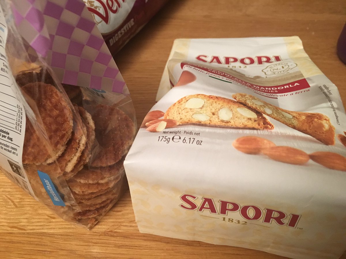 Multimodallang's tweet photo. following tradition of @middycasillas and #MPaL2017 cookies and stroopwafels bought for our upcoming workshop #EvRep2017 yummm https://t.co/KKYKh6byla