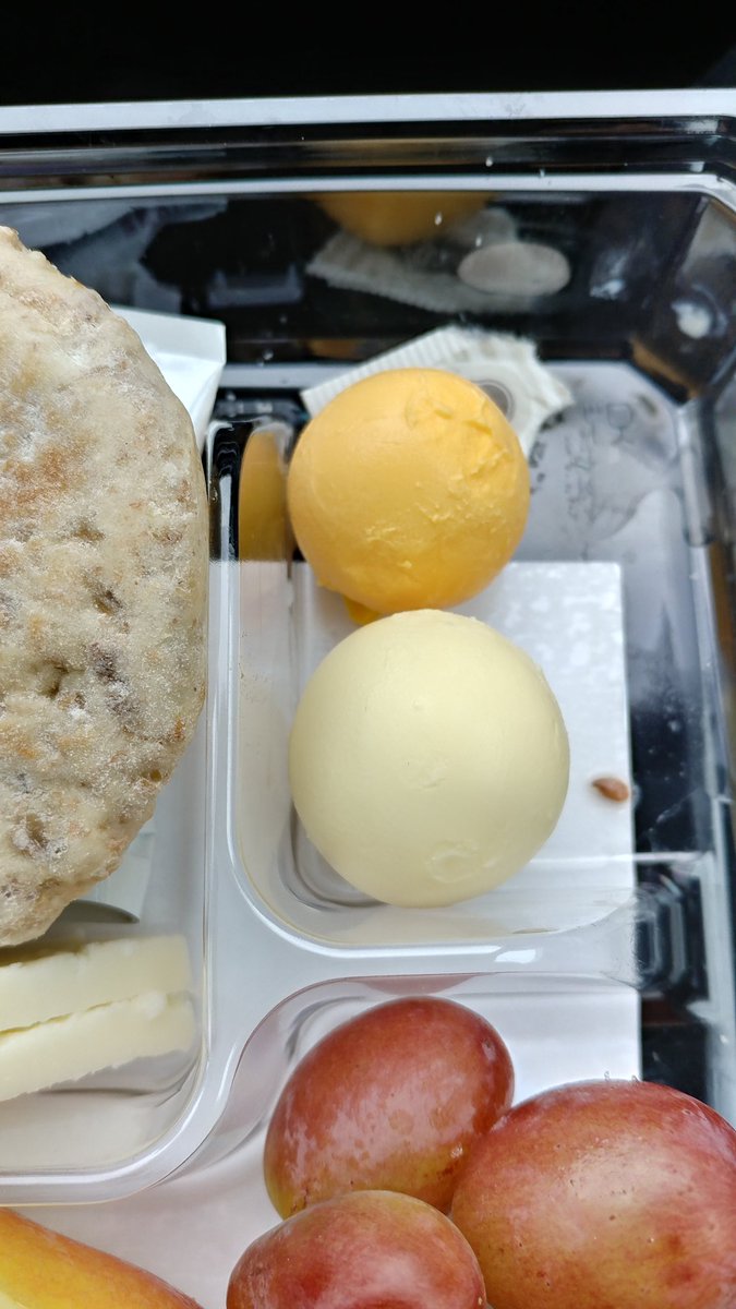 My3Harmigos's tweet photo. @Starbucks which one is cage free? #notyolkingaround https://t.co/d93ybpsbD8