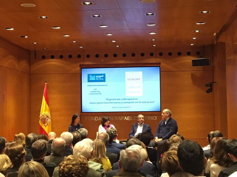 Presentación del libro #DigitalízateoDesaparece de <a href="/adolform/">Adolfo Ramirez Morales</a>. Colaboraciones: <a href="/rosagarciatwitt/">Rosa María García</a>,<a href="/carlosbarrabes/">Carlos Barrabes</a>,<a href="/PilarJerico/">Pilar Jericó</a>,<a href="/JoseManuel2C/">Jose Manuel Casado</a>...