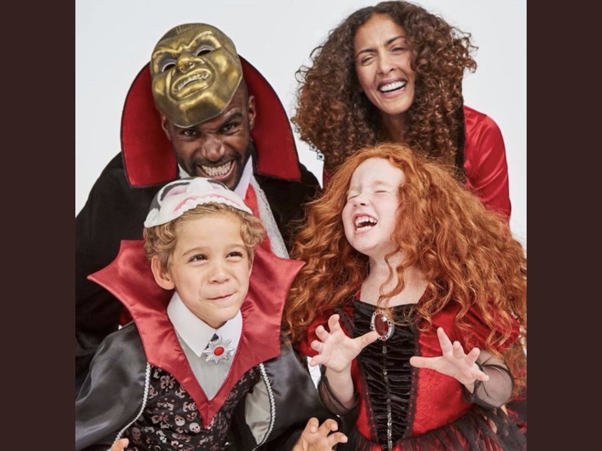 OneillAngus's tweet photo. #Tu 25% off @sainsburys starts today!! Don’t miss out! Includes Halloween costumes :)))#sainsburysforestside https://t.co/QKF2Uv7dH1