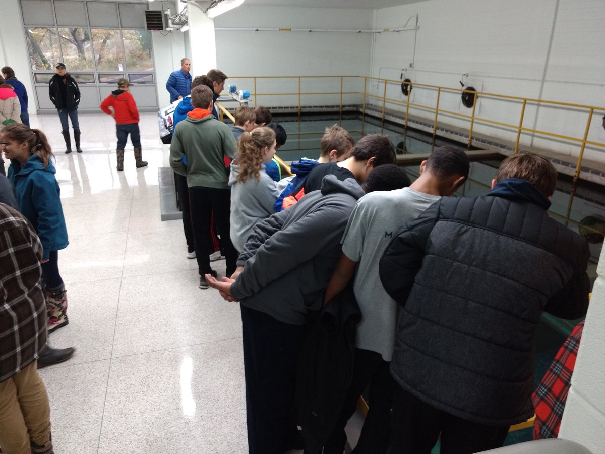 mrsmackellar's tweet photo. Upton Middle School tours the water filtration plant at Lion's Park. #SJPS https://t.co/rByZWmXovQ