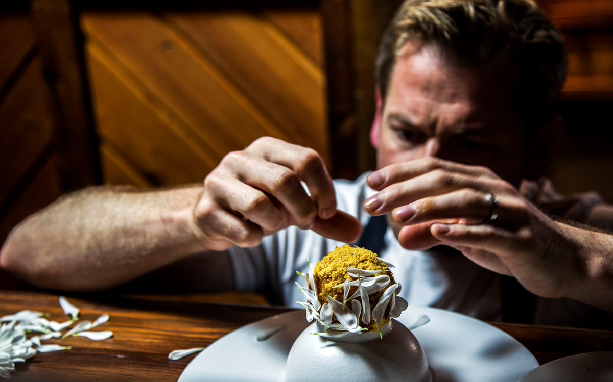 TVwithThinus's tweet photo. And just like that JAN, about Michelin star chef @janhendrikvdwes, 7:30pm on @viatv (@DStv 147), tops my list of 2017's best new local show. https://t.co/ELGbf7Btne