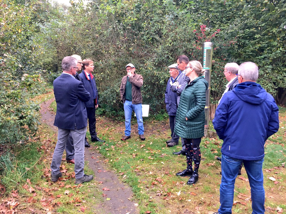 Miranda27mei's tweet photo. Rondleiding college @gemGemertBakel door enthousiaste vrijwilligers bij #natuurcentrum #despecht. https://t.co/ND6GAtU2sW