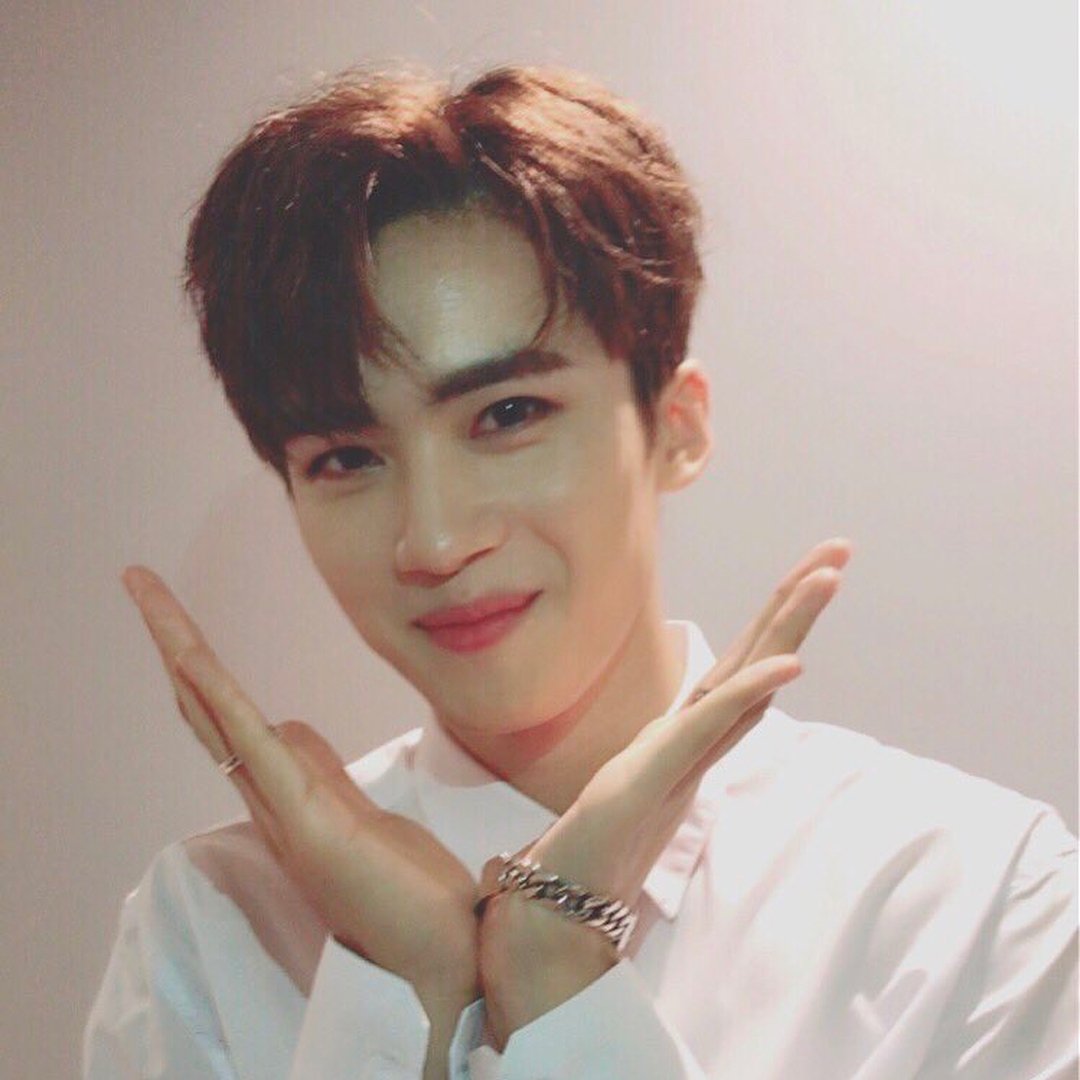 baekino's tweet photo. Happy birthday yanan ❤

#PENTAGON 
#prince_yanan_day
#YanAn https://t.co/Edelws7nfq