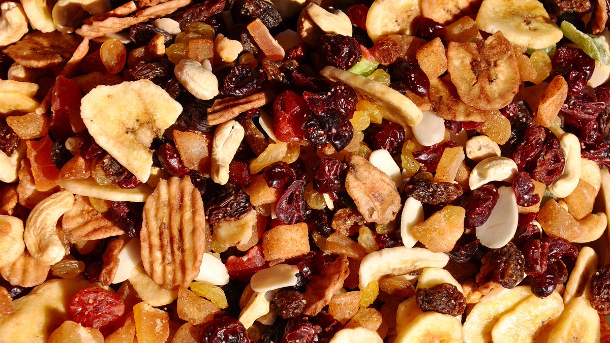 MaliAndersonNow's tweet photo. "Sugar-Free Candy Recipes for the #Halloween Season" https://t.co/GZFxOzj7hm #NationalFoodDay #CandySubstitutes #healthyeatingtips https://t.co/n0HJt94dqX