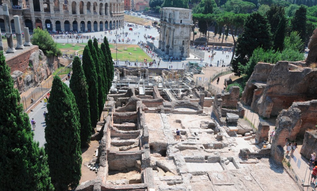 Rome and Art tweet media