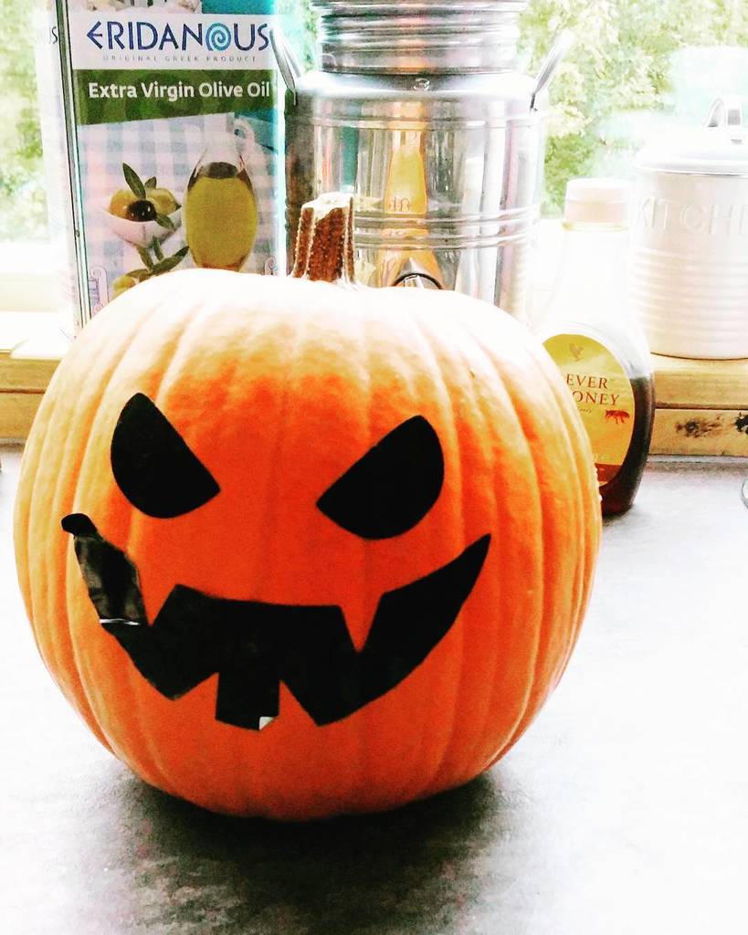 LeontienGlobal's tweet image. Diner!
. . . . . . .

#healthylifestyle #greenenergy #fitmovement #goodvibes #healthandwealth #fitmum #leontien #p… ift.tt/2z4aSqL