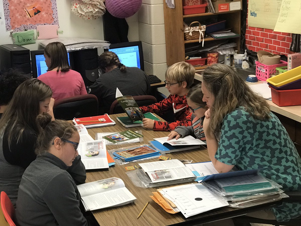kristiduck's tweet photo. 6th graders @gray_elementary are hard at work during guided reading supporting inferences with text evidence! @WCDE_TN #readthinktalkwrite https://t.co/qoSr78YTRs
