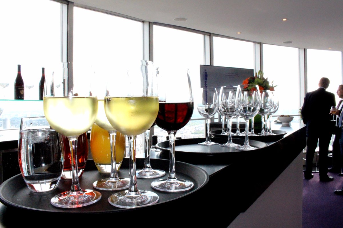iccwboUK's tweet photo. @WhiteCase is hosting our free cocktail reception which will gather leading policymakers in #TradeFinance #JoinICC https://t.co/q0VfHtRxiA https://t.co/EsJebvq2ib