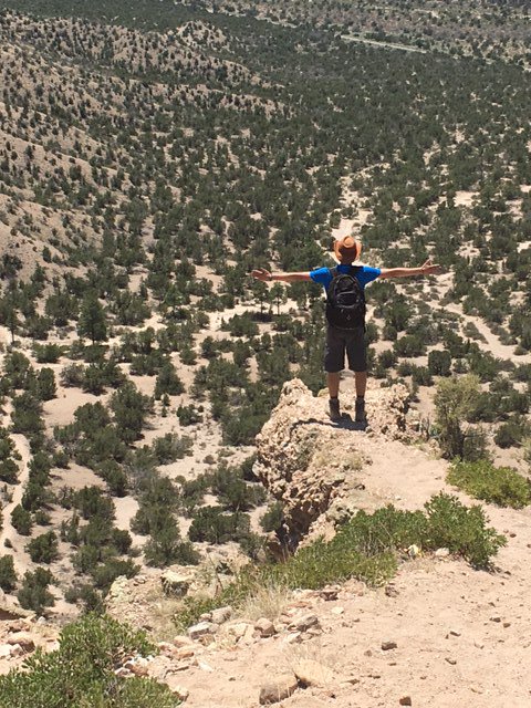 CarvEngineering's tweet photo. B.DeBauge studying Geoscience at Trinity. Applies computational models to Earth transformations. #EngineeringAlumni https://t.co/mLzDKDSXYW